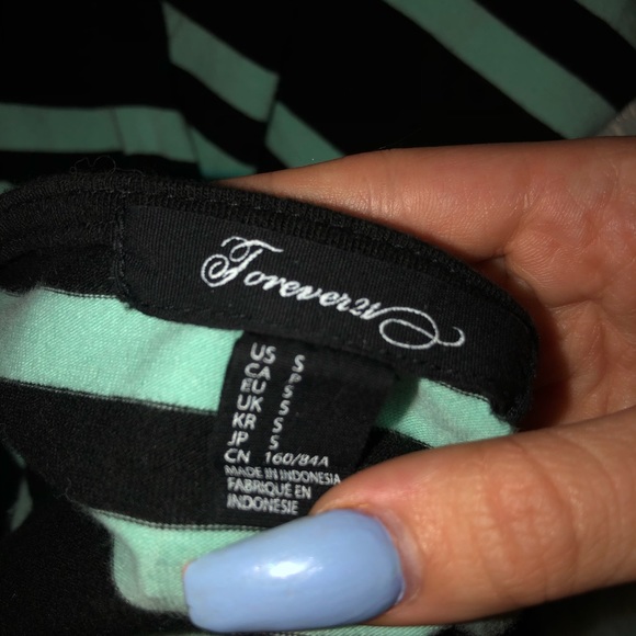 🎉🎉FREE WITH ANY PURCHASE Forever 21 stripe dress - Picture 3 of 3